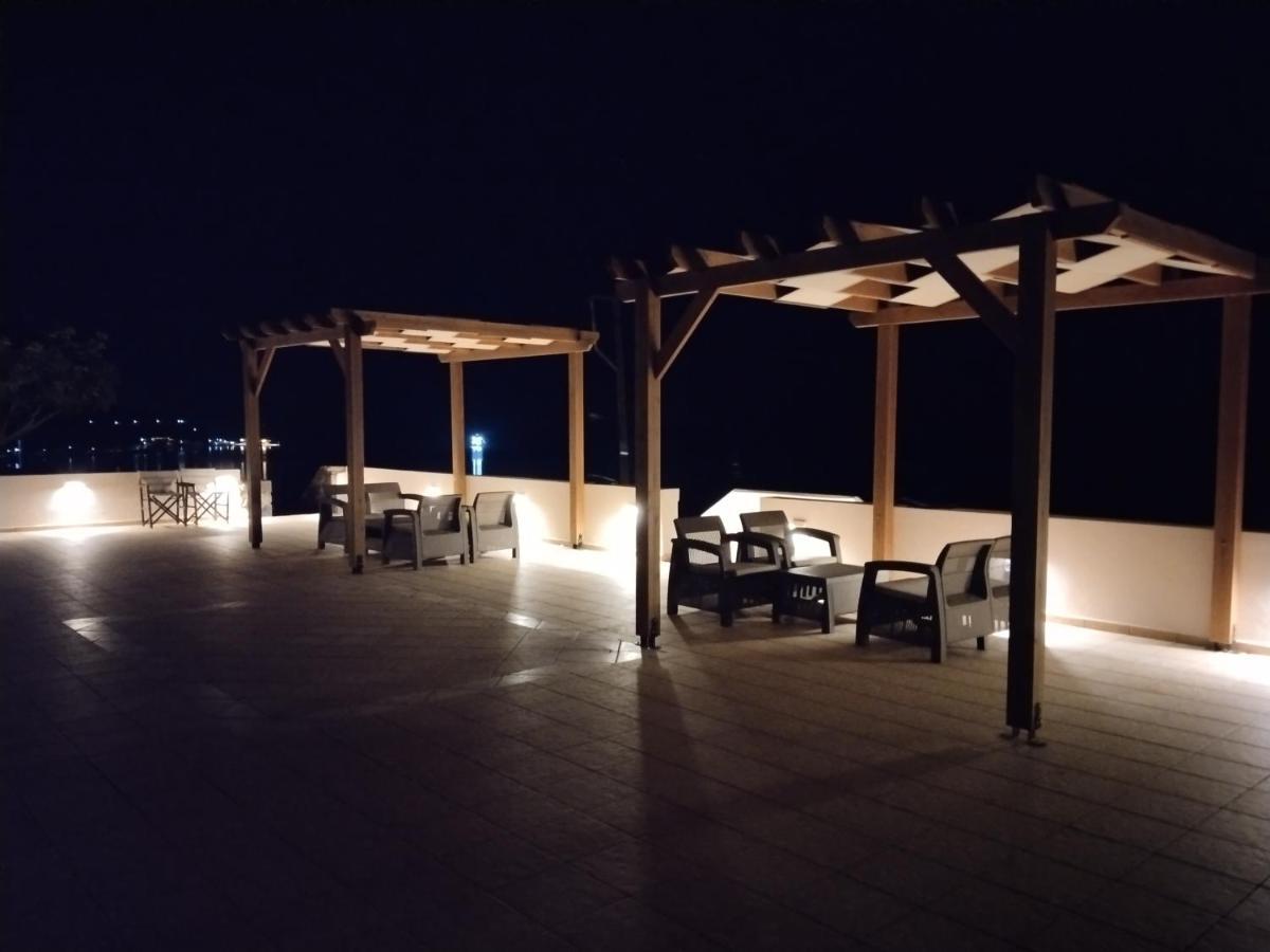 Astradeni Luxury Apartments Kratir Skála 外观 照片